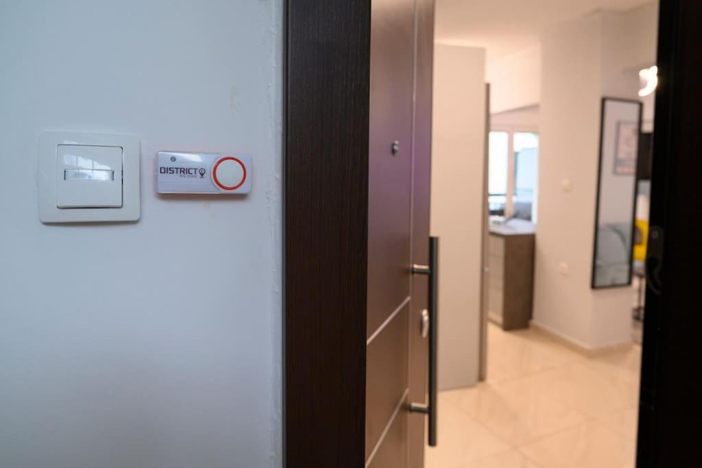 Fresh Spicy 1Bd Amusement Arcade Apartment Athens Luaran gambar