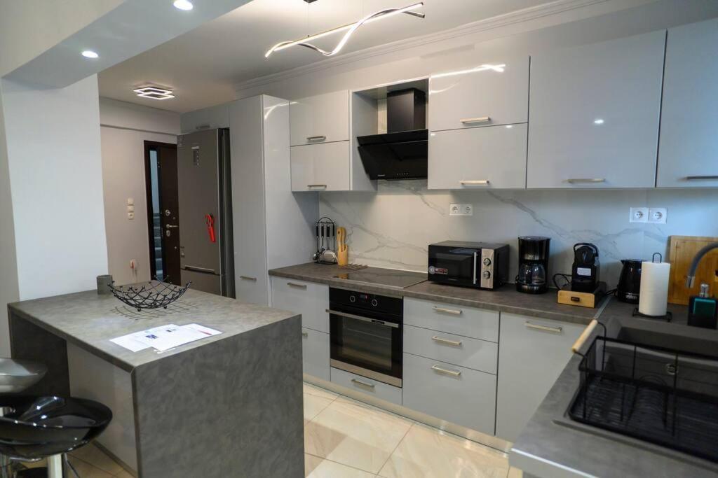 Fresh Spicy 1Bd Amusement Arcade Apartment Athens Luaran gambar