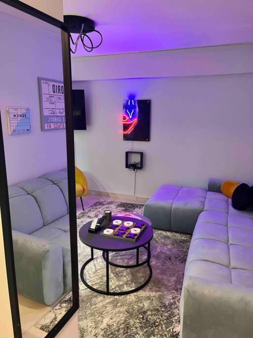 Fresh Spicy 1Bd Amusement Arcade Apartment Athens Luaran gambar